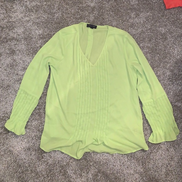 The Limited Women’s Green Blouse - Picture 4 of 10